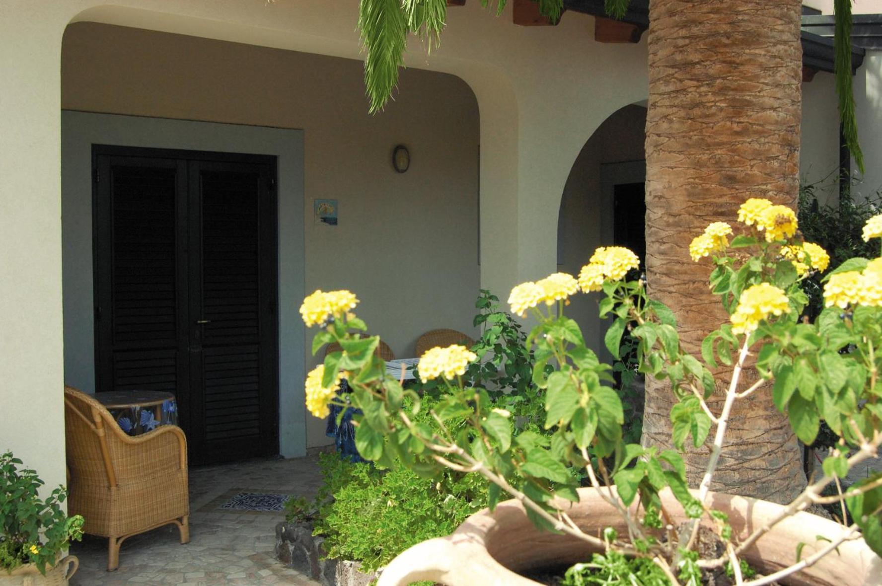 Hotel Aura 3*